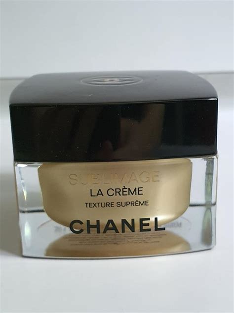 chanel la creme texture supreme|Chanel foundation 30 beige.